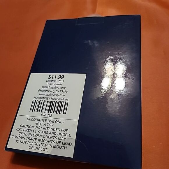 2013 Regent Square Collectible  Ornament. - Picture 2 of 2